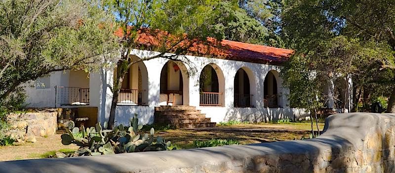 El Rancho Robles Guest Ranch
