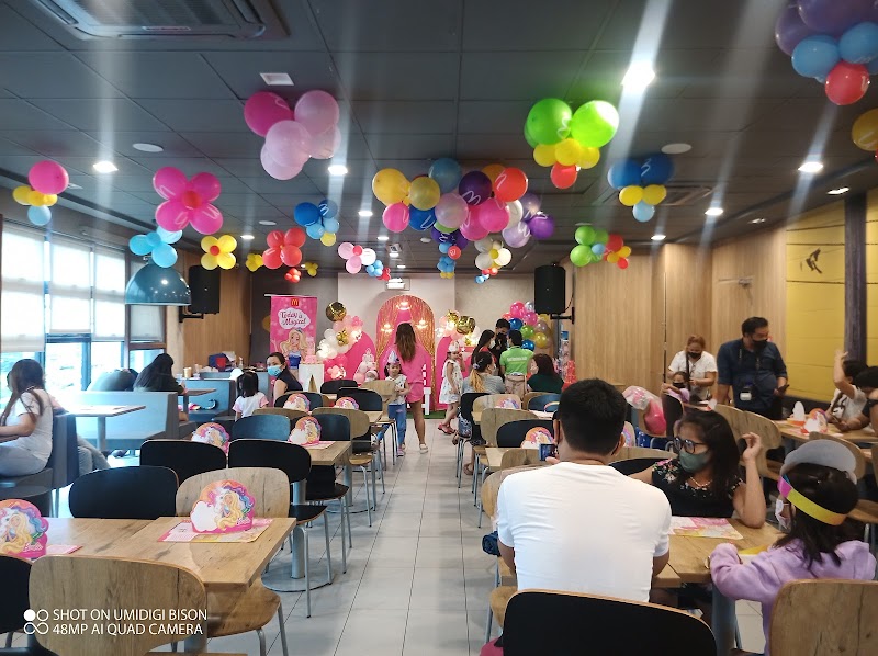 McDonald's Cayetano Blvd