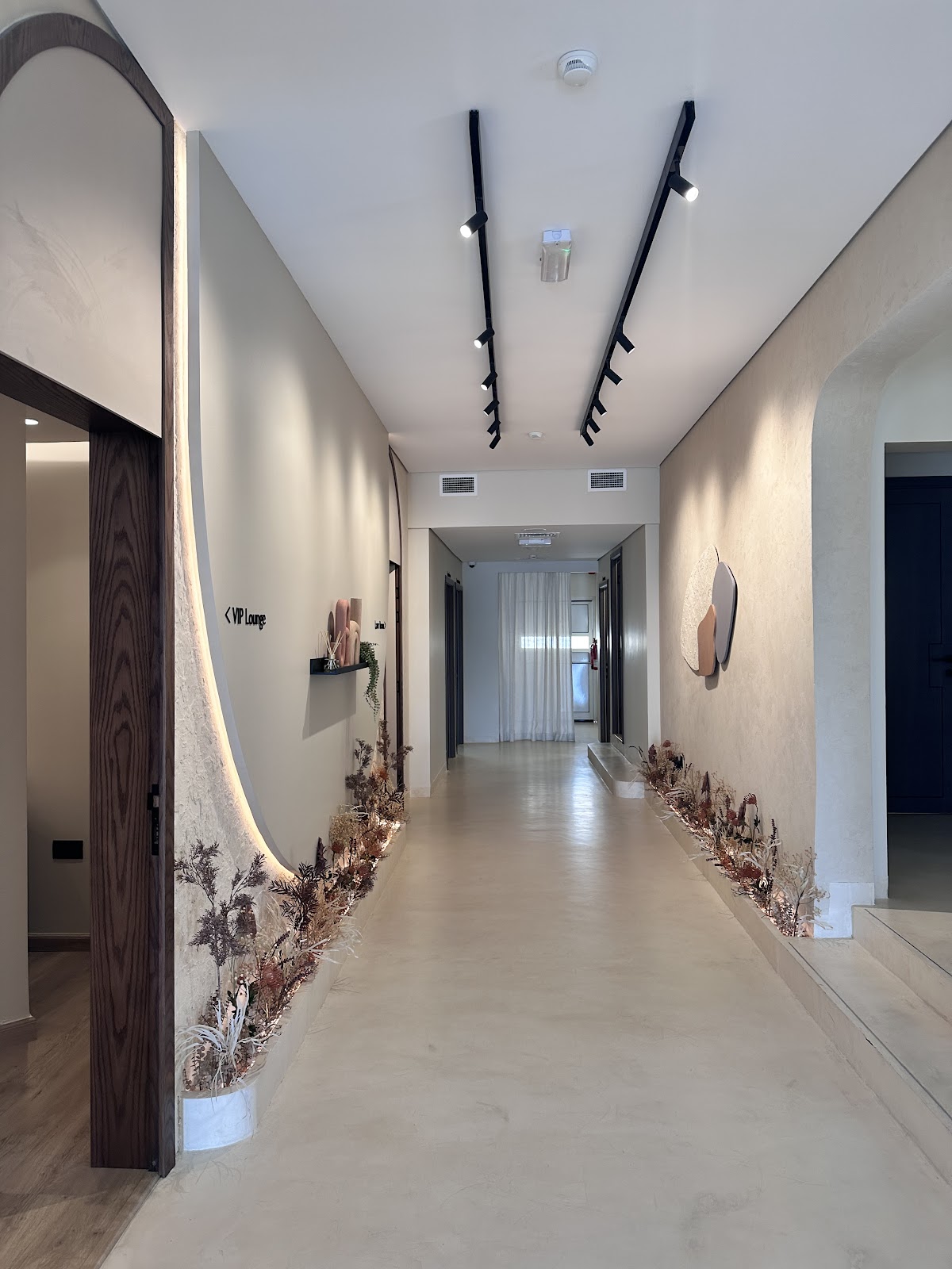 Delia Clinic 4