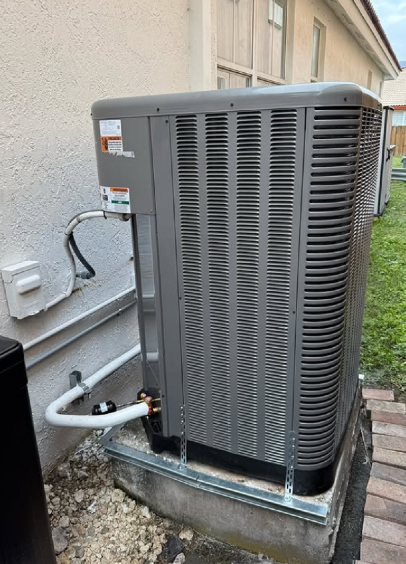 Llarena Service Center LLC - General Contractor in Miami