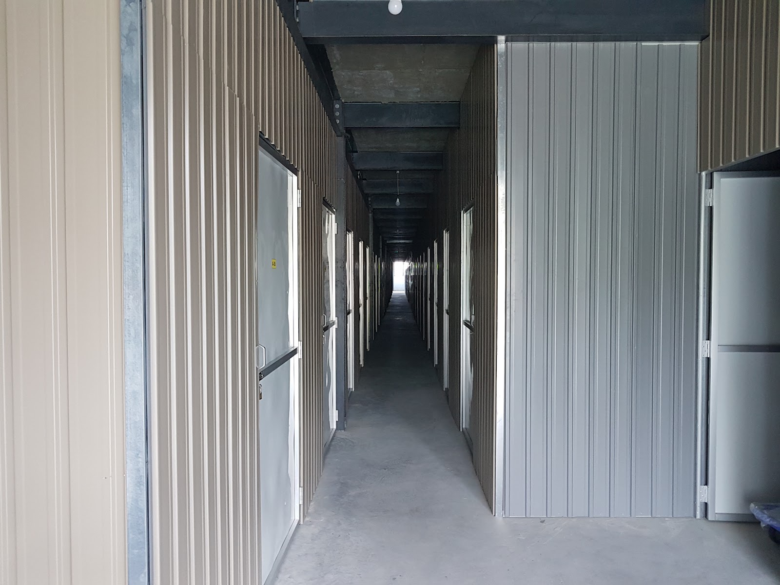 Self and Store facility in Ja-Ela, Negombo - Exterior 3