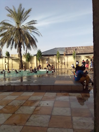 Royal Tropicana