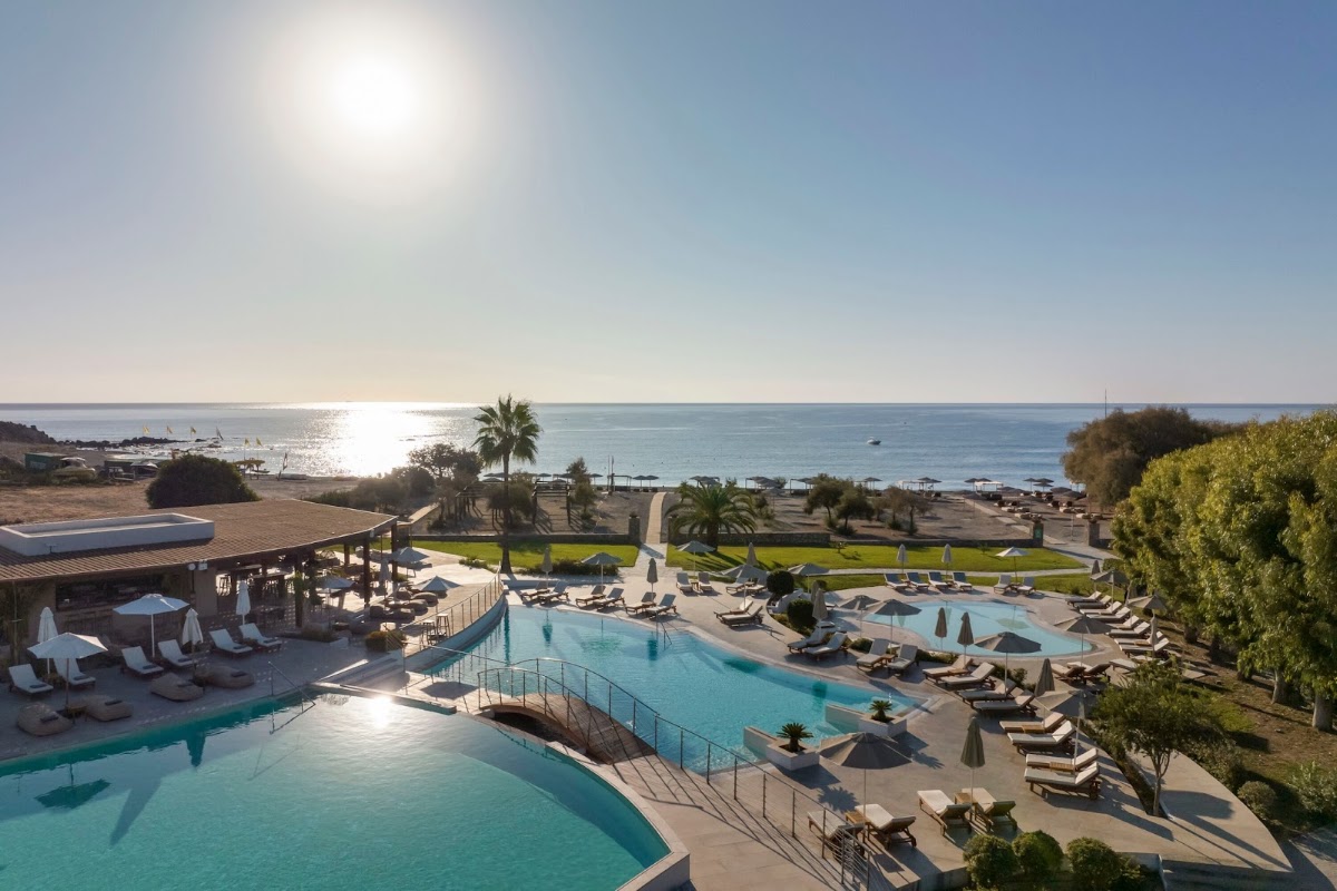 Aulūs Lindos Rhodes Resort, Curio Collection by Hilton