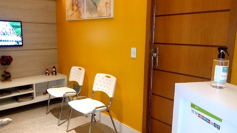 Dra. Cláudia Borges Leal - Endodontia e Ortodontia Especializada. - foto 5