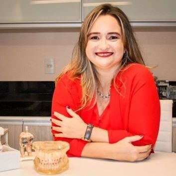 Dra. Cláudia Borges Leal - Endodontia e Ortodontia Especializada. - foto 1