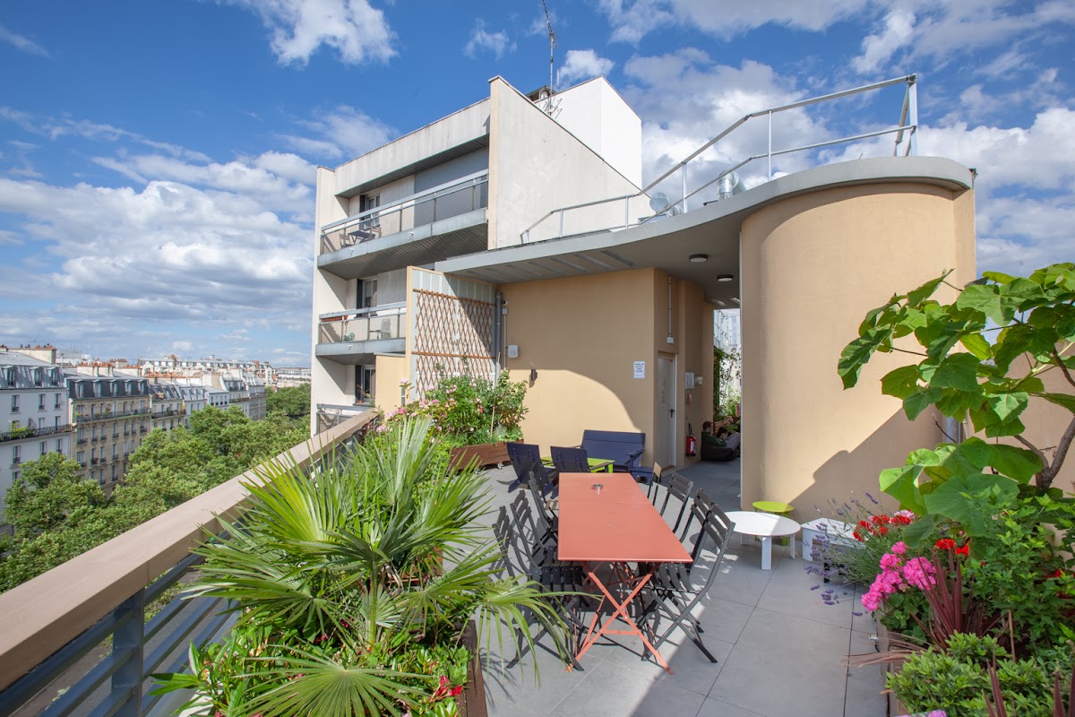 The People - Paris Bercy, vue extérieure