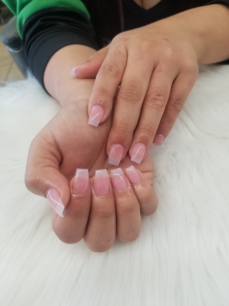 Lovely Hair, Nails & Spa
