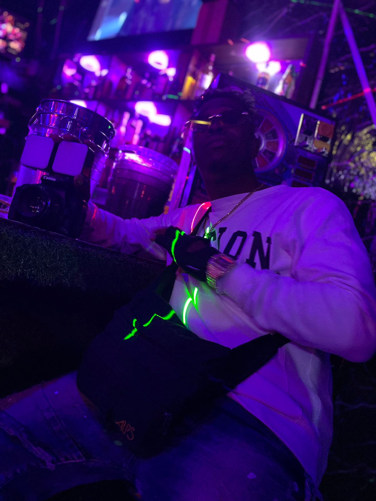 We Light Bar - Imagen 1