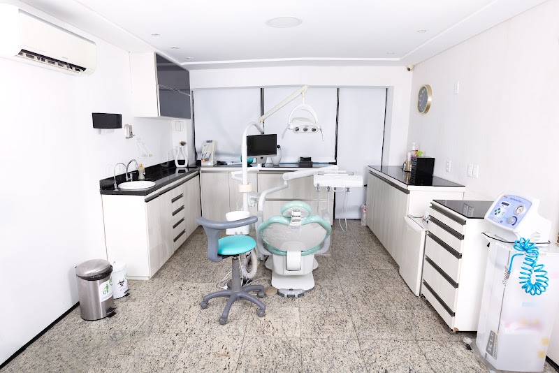 Dr. Adriano Abreu - foto 3