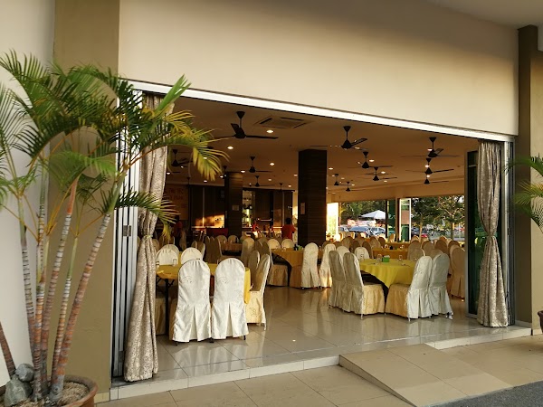 S2 City Park Restaurant - Photo 1