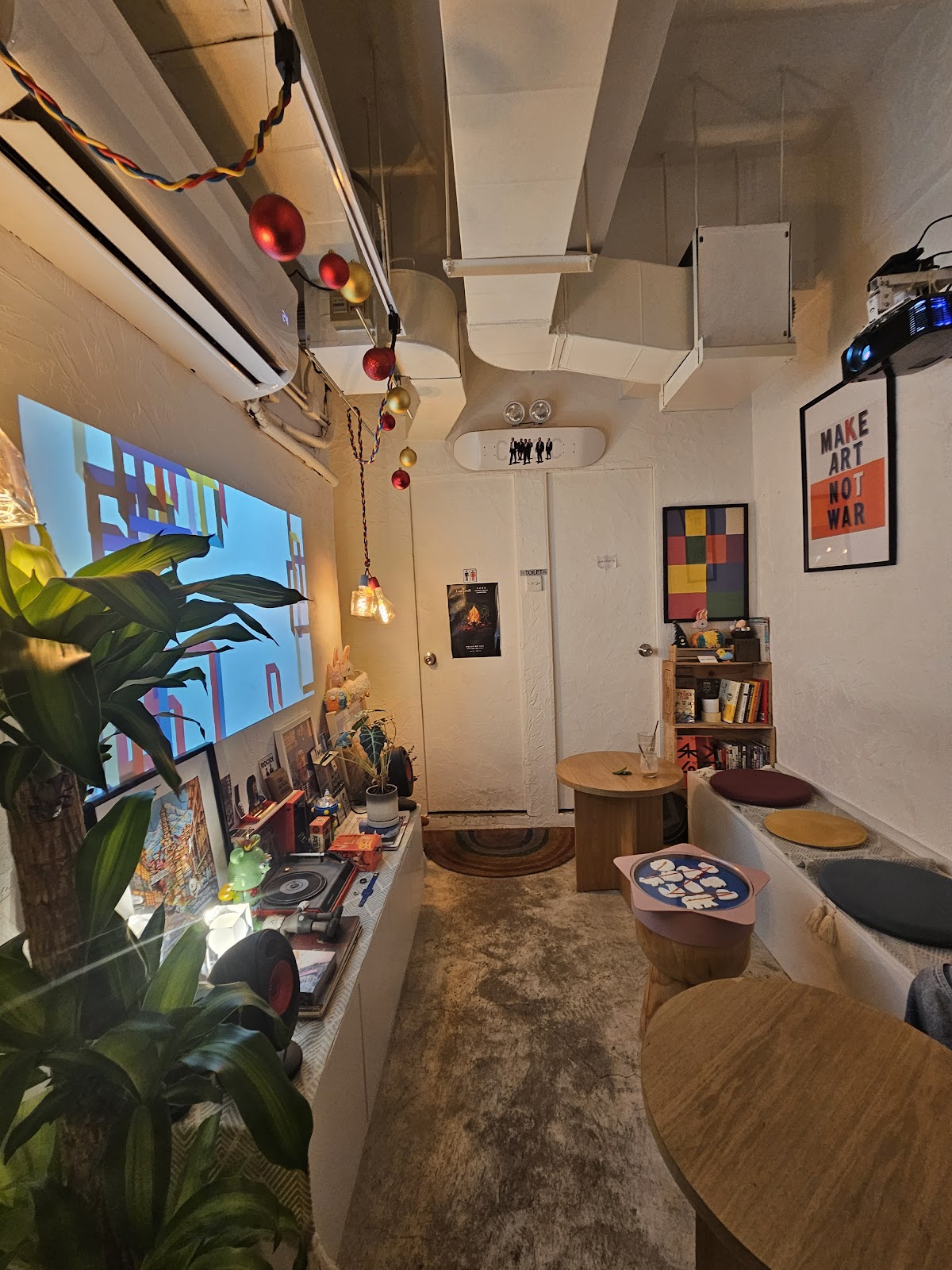 Oasis Cafe — photo 6
