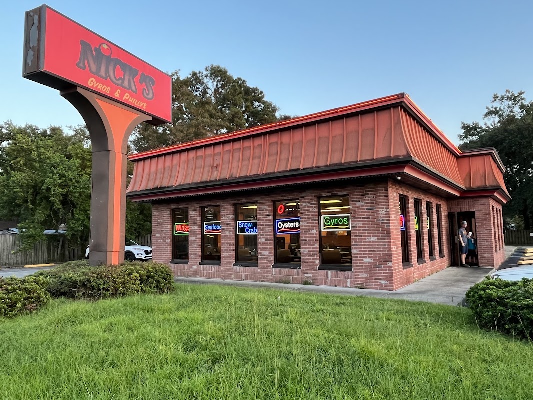 NICKS GYROS & PHILLYS photo 3
