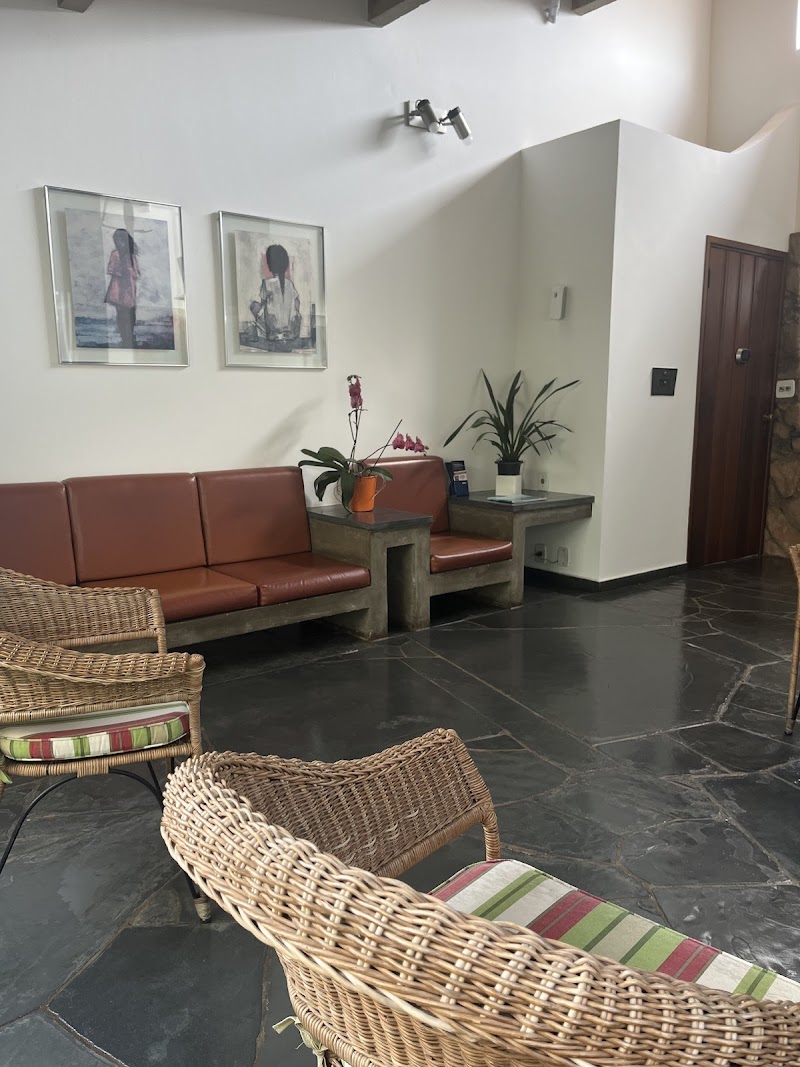 Dra Celina Almendra | Dentista especialista em Canal e Ortodontia - foto 4