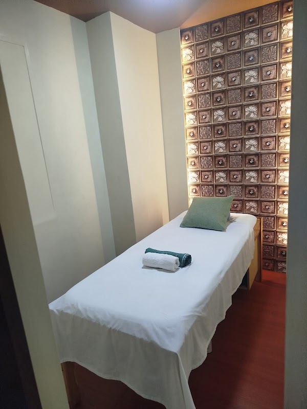 Healing Hands Massage & Spa