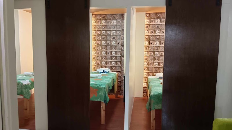 Healing Hands Massage & Spa
