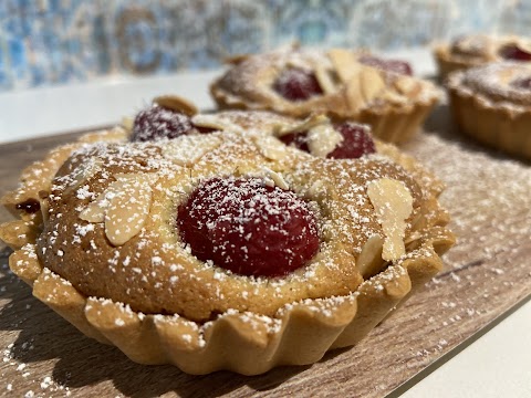 Ma Ma Boutique Bakery