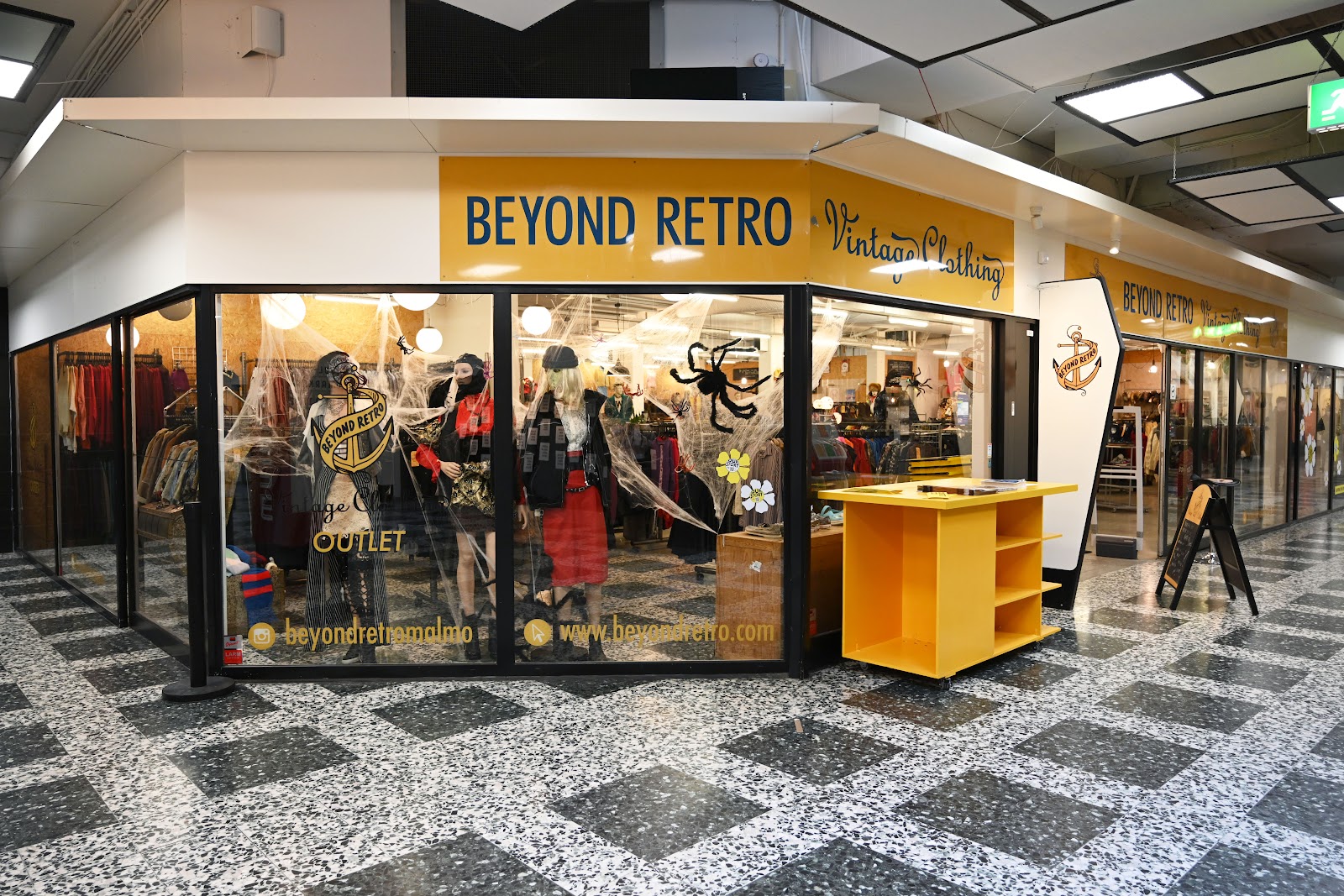 Beyond Retro Mitt Möllan