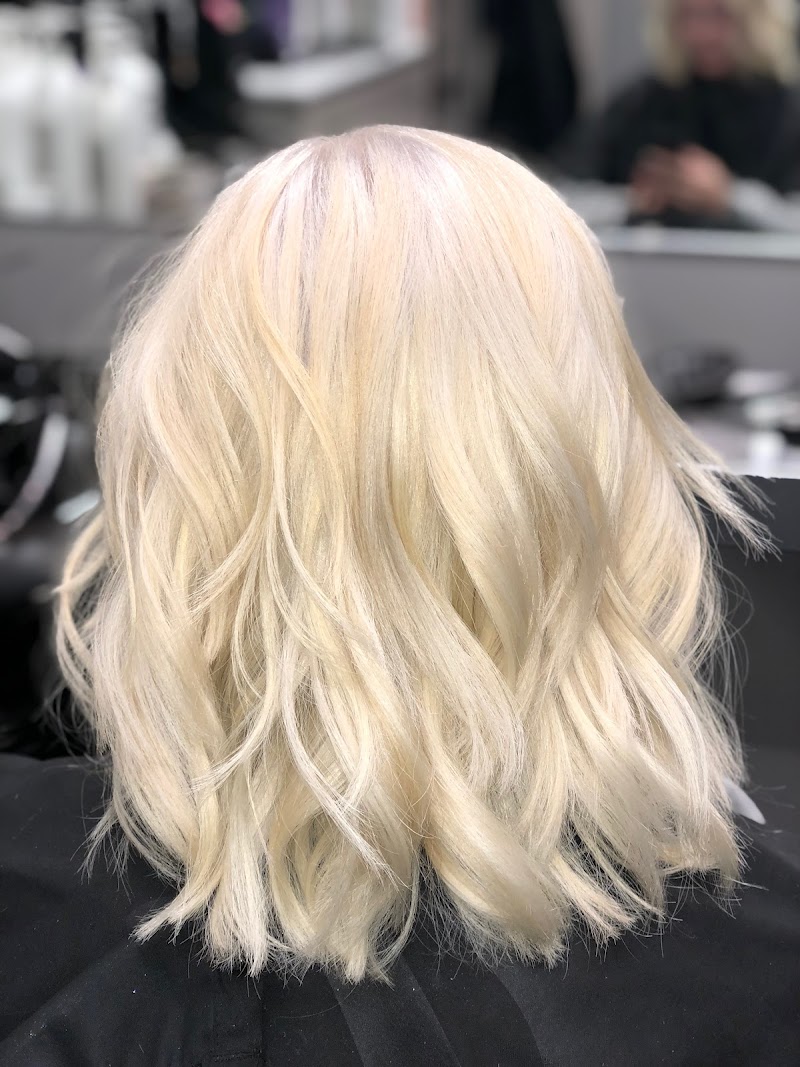 Onyx Salon Hair & Makeup Studio