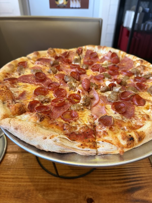 Photo of The Heights Pizzeria and Drafthouse