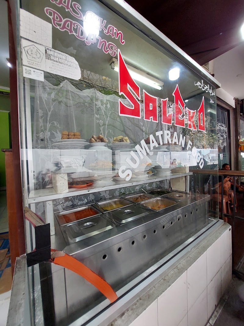 Nasi Padang Muslim Restro N Kelapa Muda photo 3