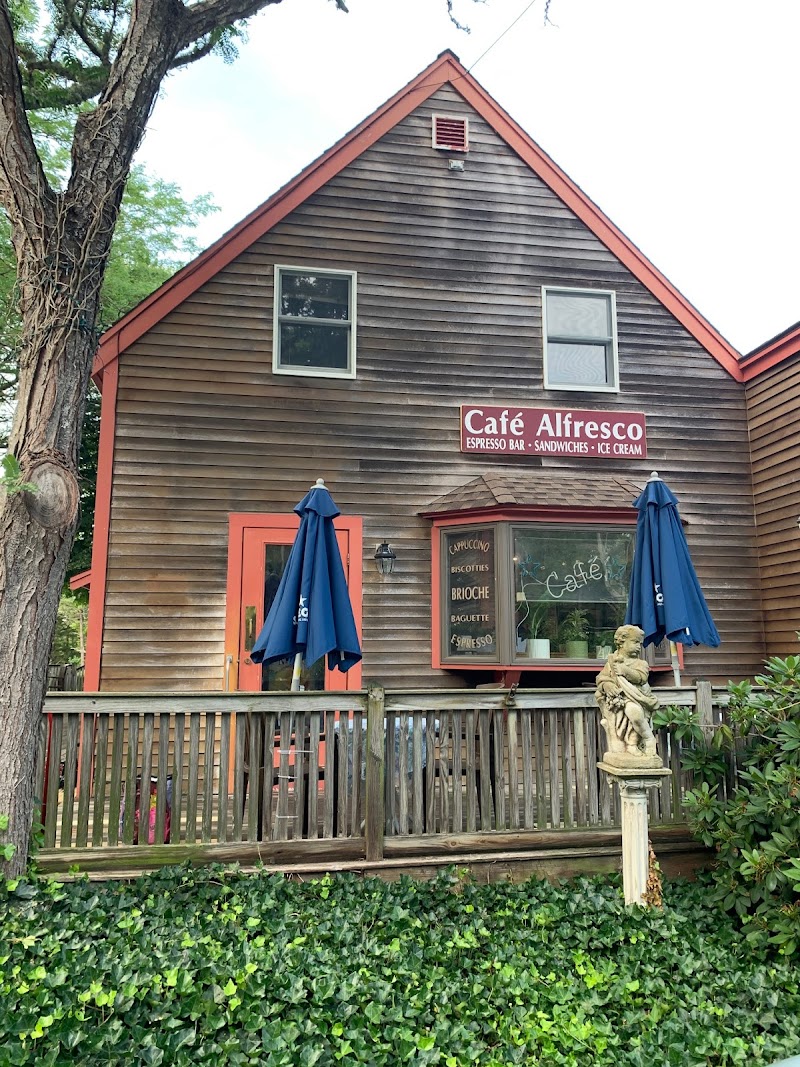 Cafe Alfresco photo 3