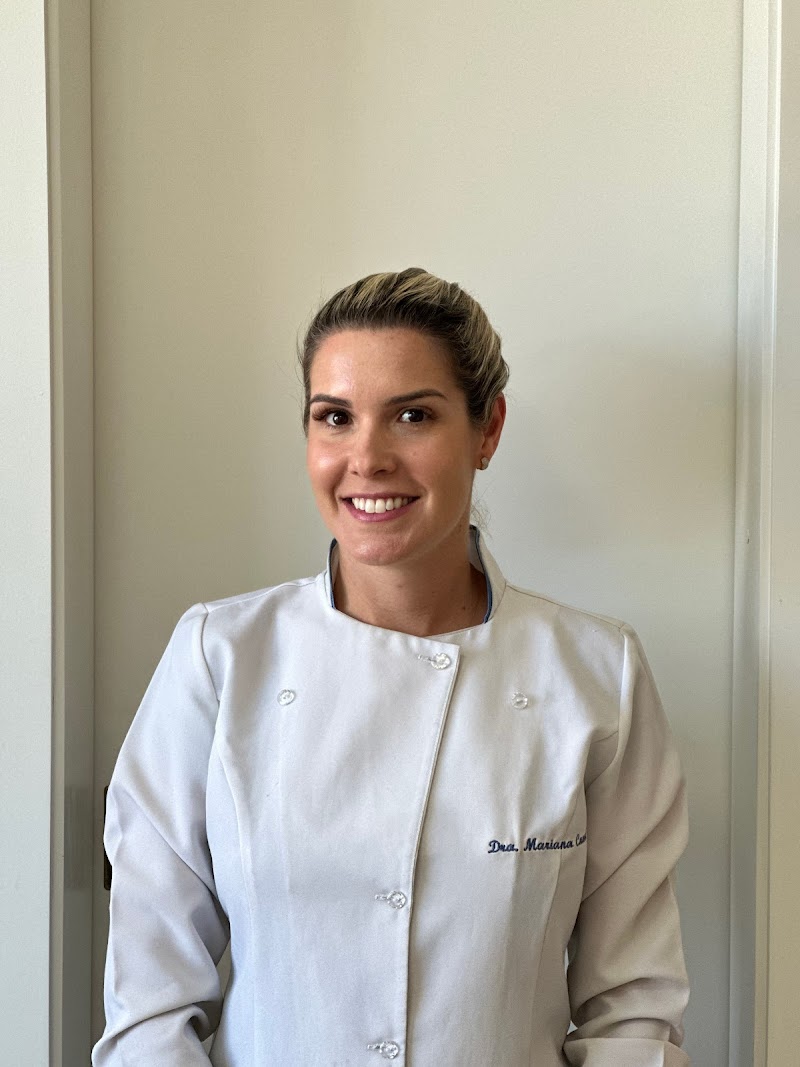 Dentista Dra. Mariana Canal - Ortodontia - Zona Sul de Porto Alegre - foto 1