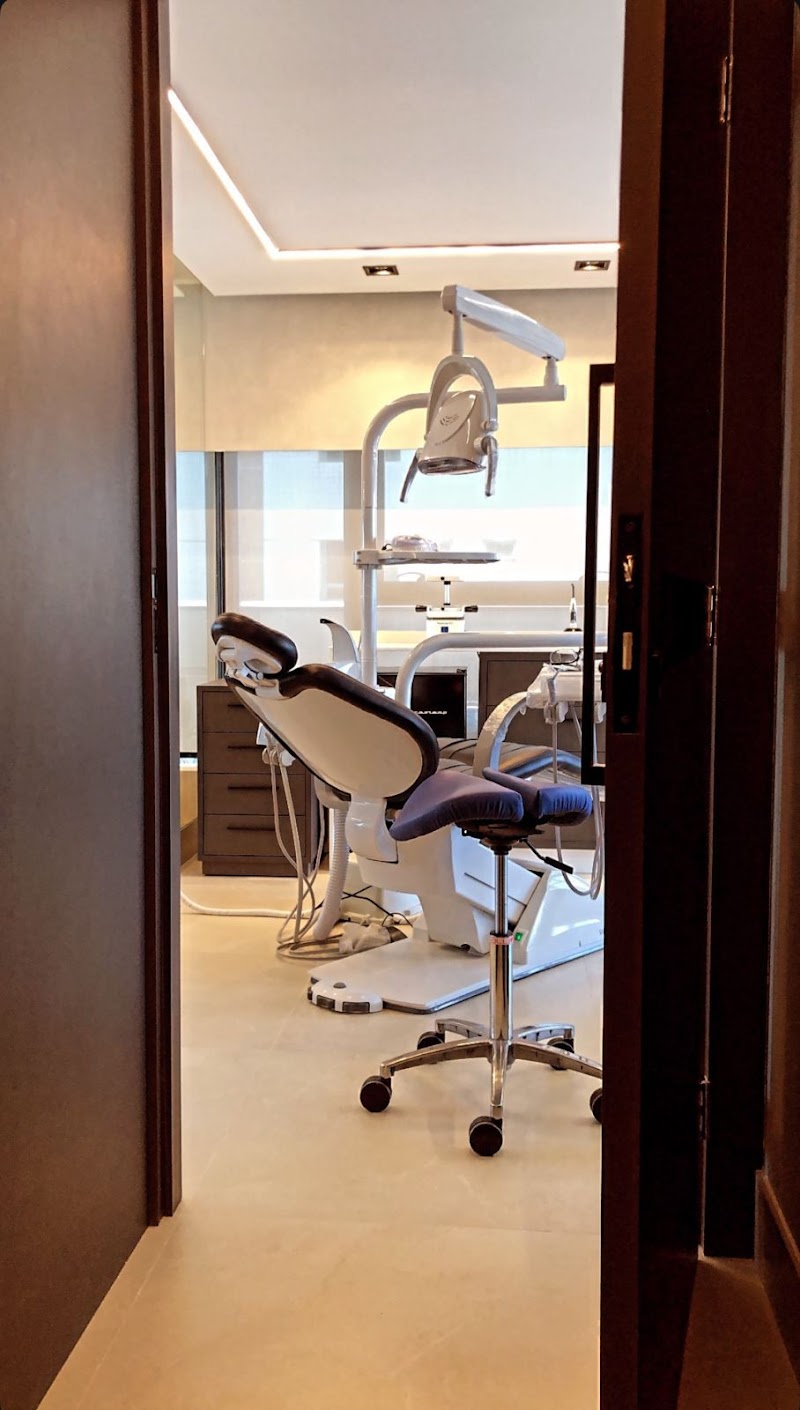 Dra. Rebeca Vilela - Ortodontia - Natal/RN - foto 2