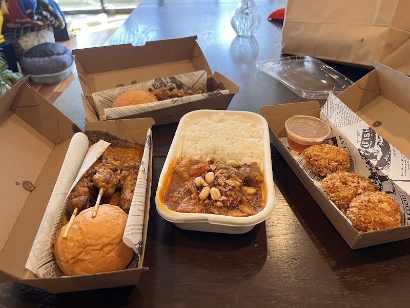 La Ros Dee - Spanish & Thai photo 3