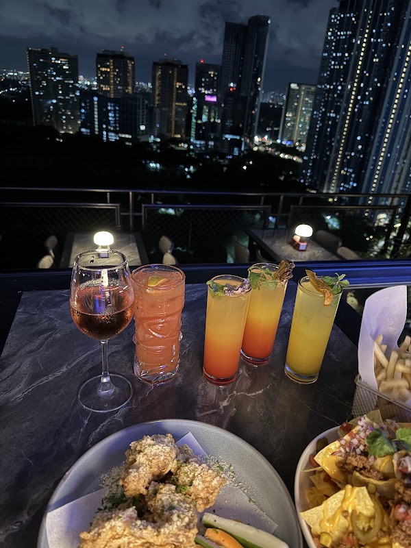 O2 Rooftop Bar
