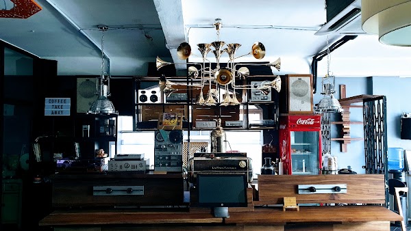 Vintage Kissa Audio Cafe - Photo 1