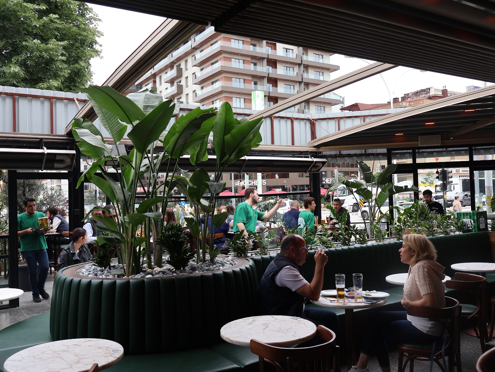 Radyo Gastro Pub mekanı