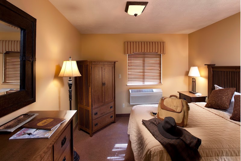 The Signature Lodge by Cheyenne Ridge Outfitters - Photo 5
