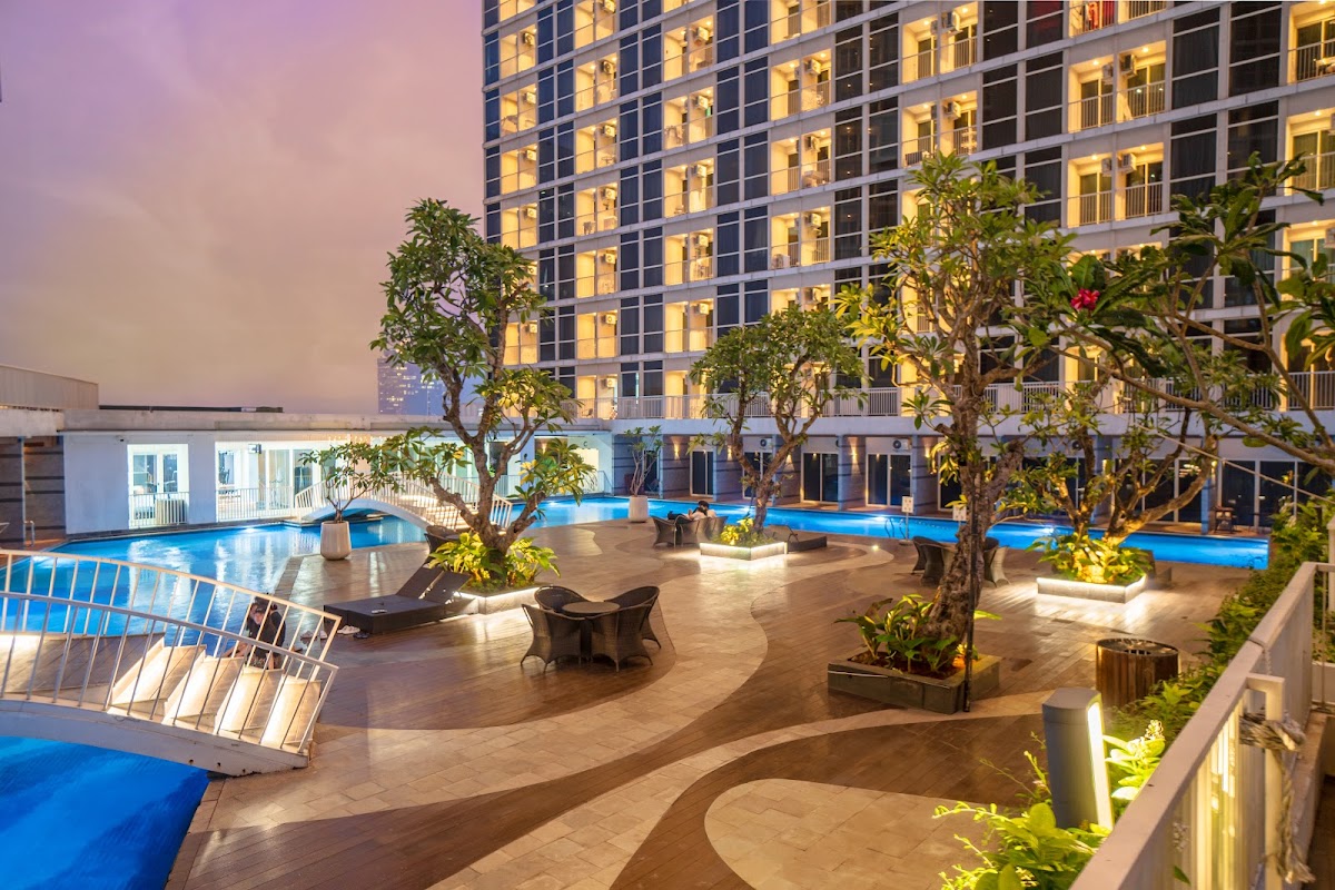Pacific Garden Campus Town