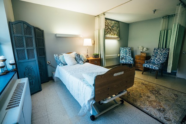 CLIFTON HEIGHTS exterior