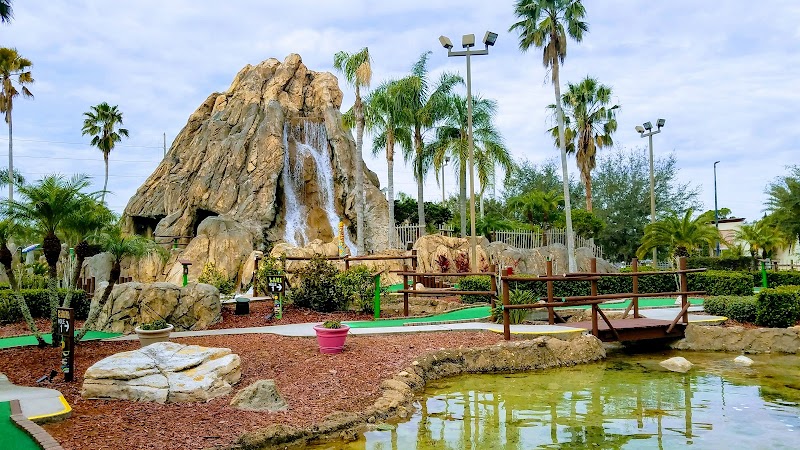 Hawaiian Rumble Adventure Golf — interior