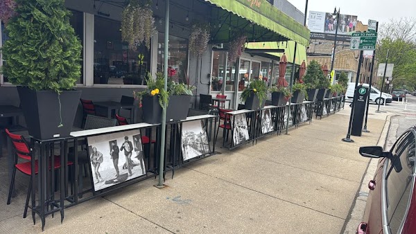 Eggsperience Cafe – Lakeview