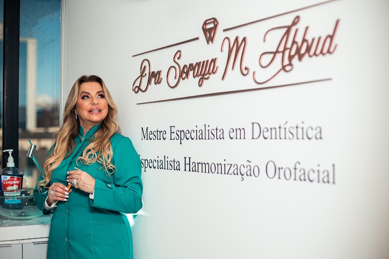 Dra Soraya Maluf Abbud - Mestre em Dentística e Especialista em Harmonização Facial