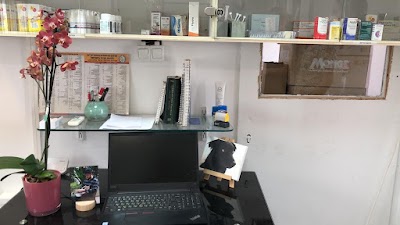 Dr. Yaniv Einat Veterinarian