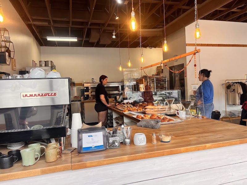 Crumbs Bakery Café photo 1