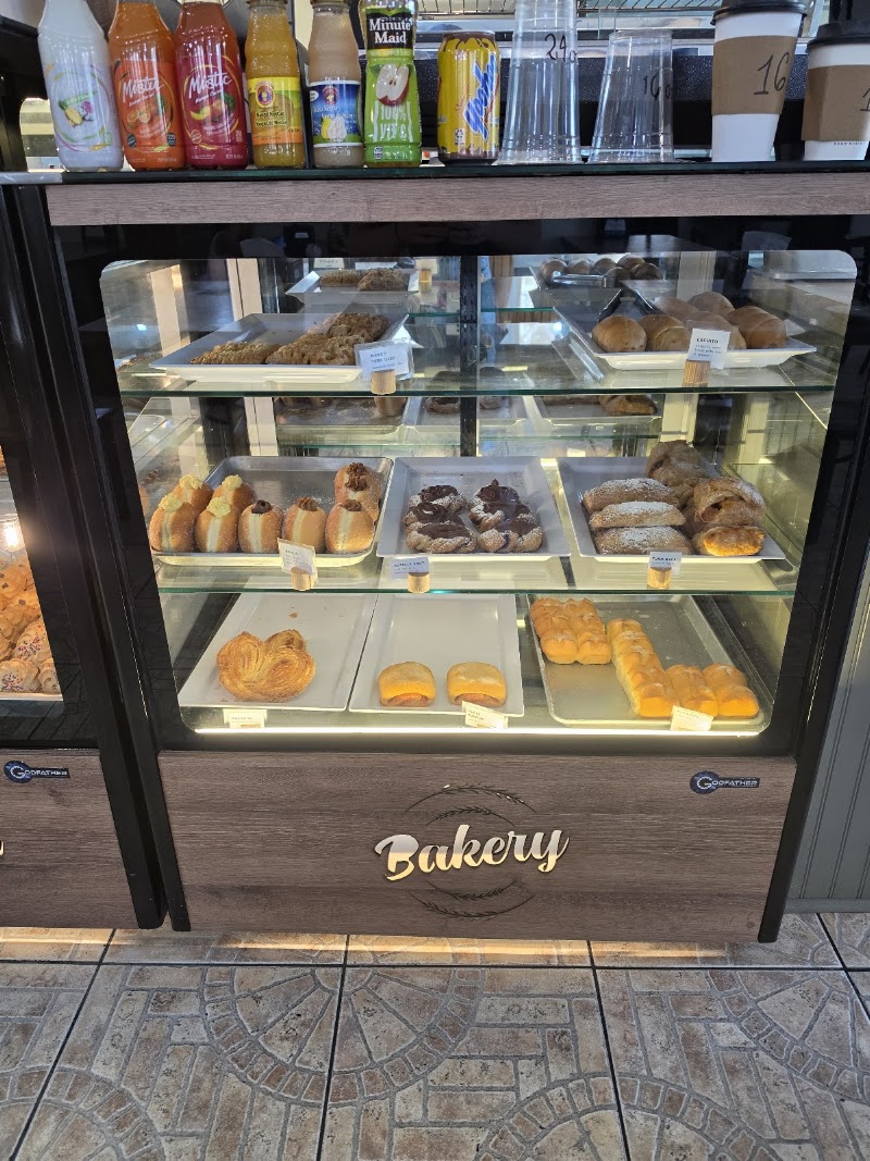 Avila Bakery & Cafe photo 4