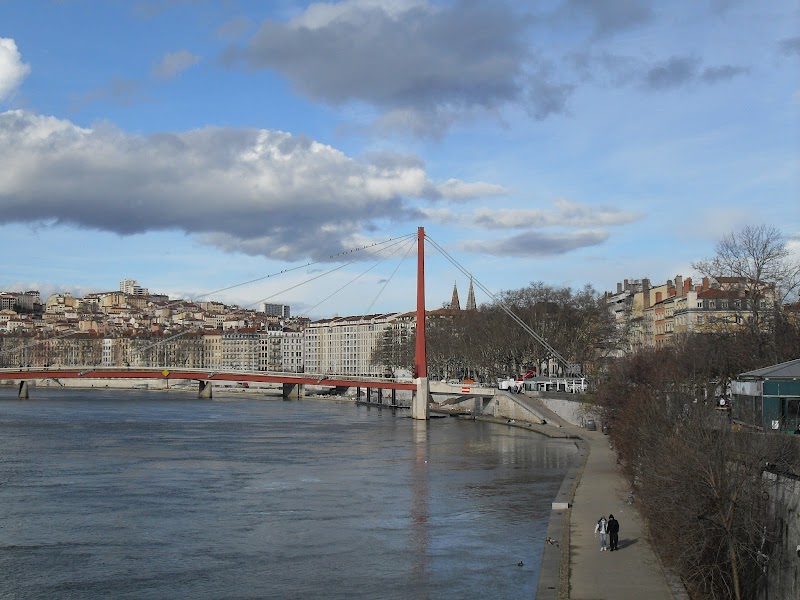 Sophrologue Lyon 2 Cordeliers, ado, adulte (stress, confiance en soi, troubles du sommeil) Rosine FEISTL