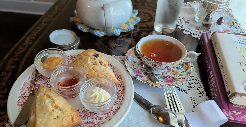 Fleur de Lis Tea & Events photo 3