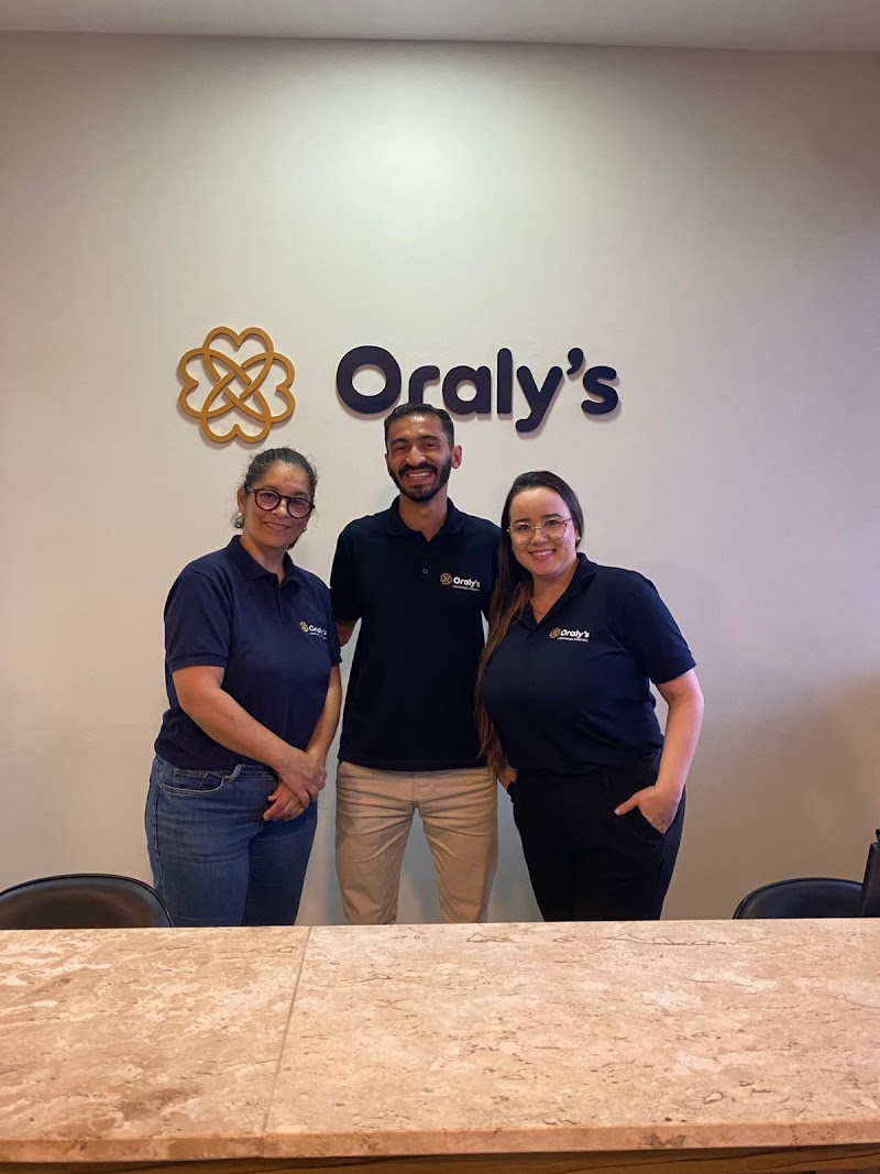 Oraly's Odontologia Natal | Implantes Dentários | Prótese Protocolo | Lentes - foto 3