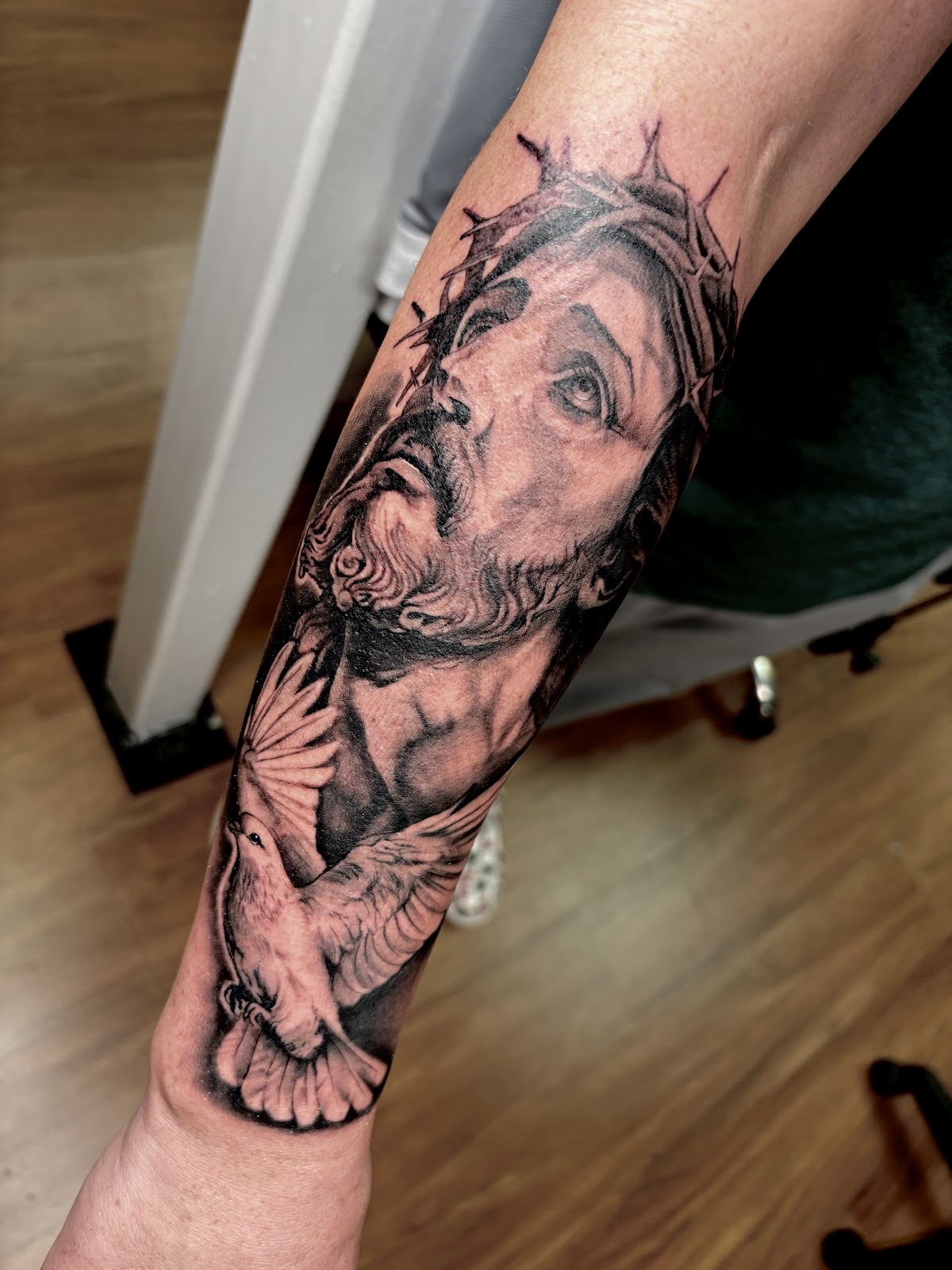 Guiding Light Tattoo — tattoo studio near Avondale