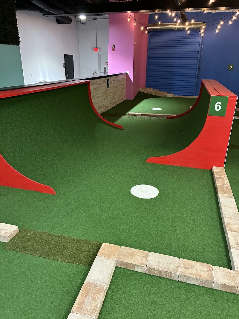 Mr. Putters Miniature Golf — interior