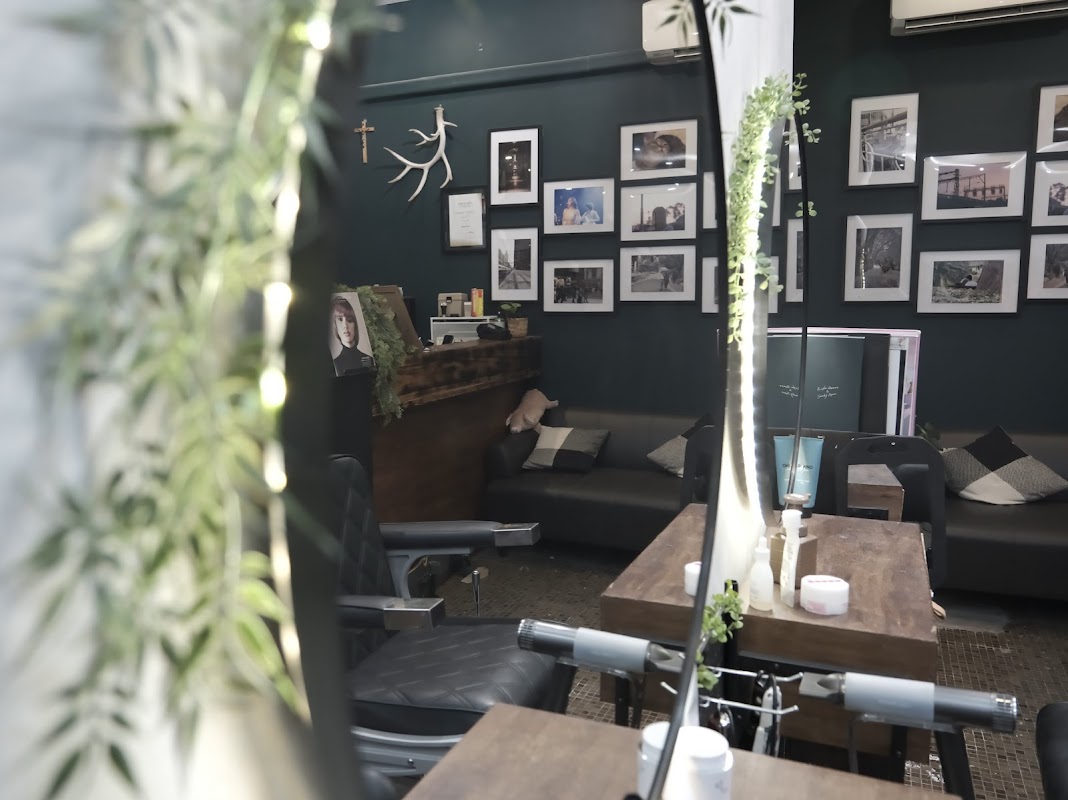 Van’s Studio photo 1