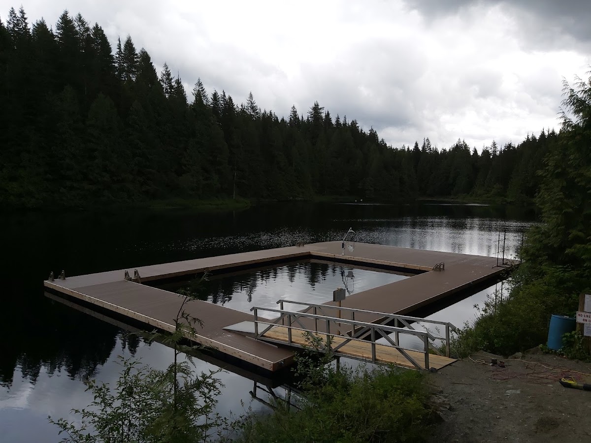 Loon Lake Lodge & Retreat Centre