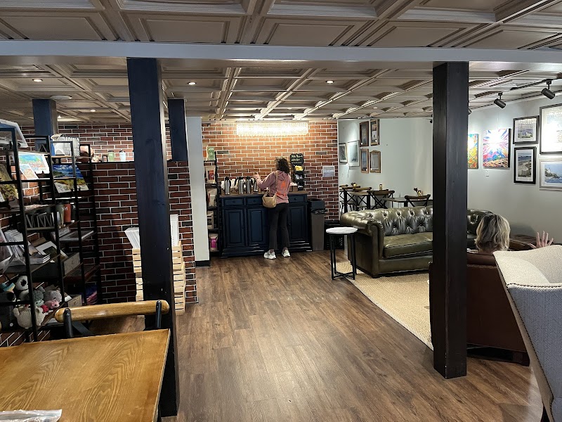 Met Coffee House & Fine Art Gallery photo 3