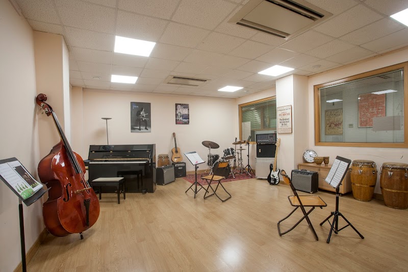 Taller de Músicos y Artes Plásticas