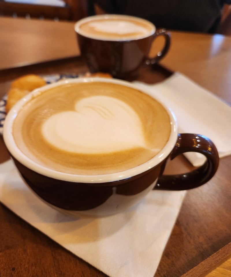 The Queen's Coffee & Donut cafe photo 4